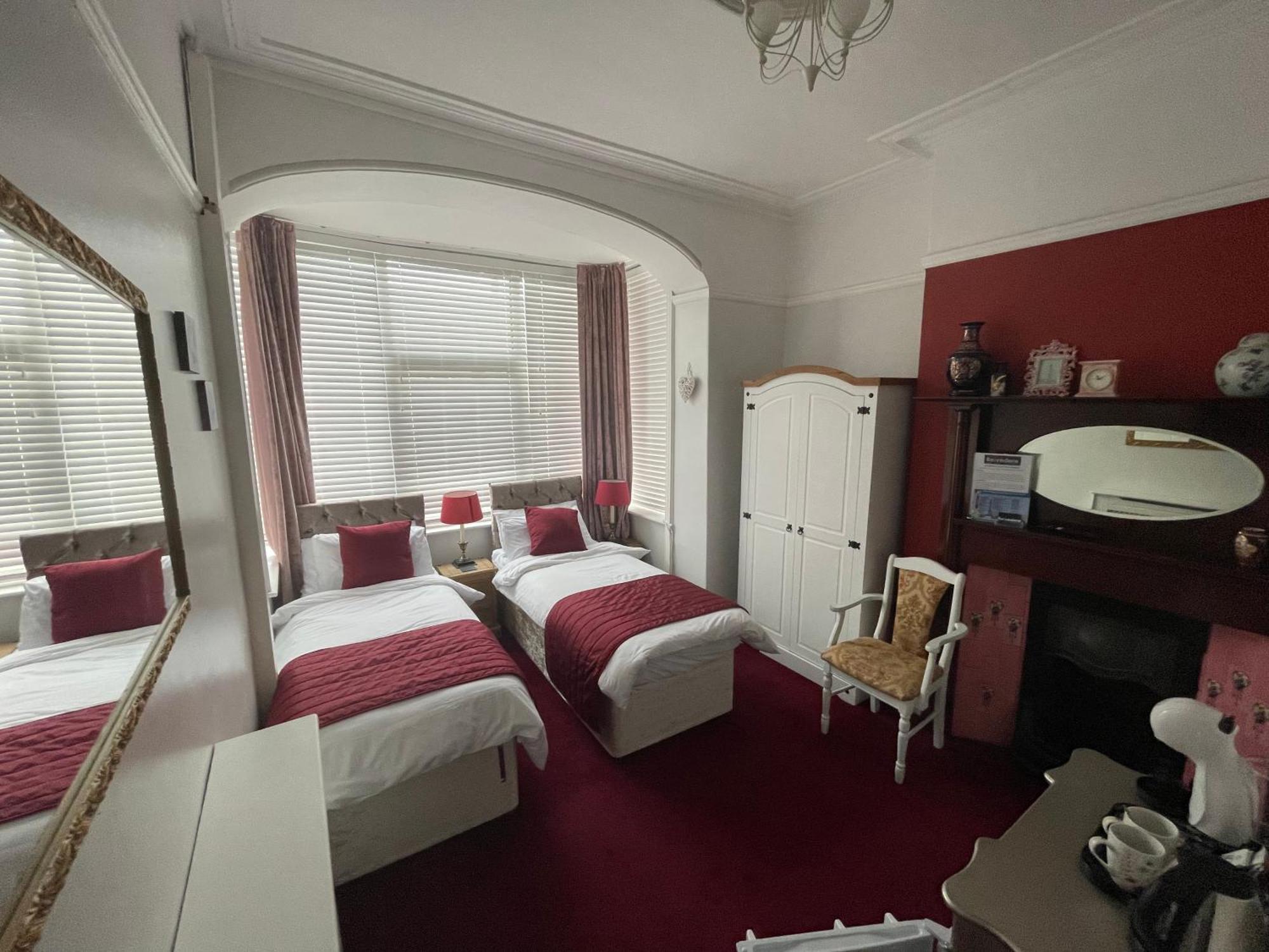Lee & Chris'S Belvedere - Adults Only Blackpool Esterno foto